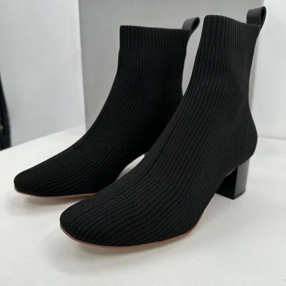 Everlane The Glove Boot in Black size 5.5 Women's Stretch Rib Knit Ankle Bootie